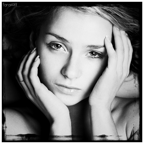 The unbearable cruelty of being | hand, black and white, woman