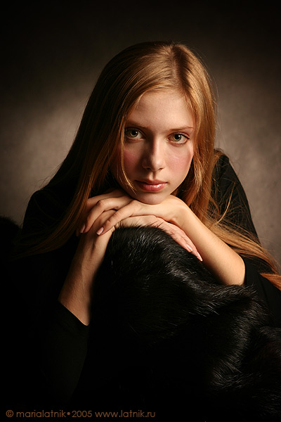 Anna | woman, redhead, fur
