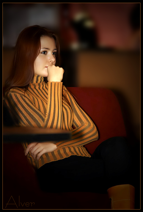 Accidental portrait | woman, hand