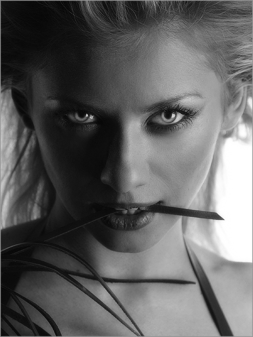 Eyes to eyes | woman, black and white, emotion