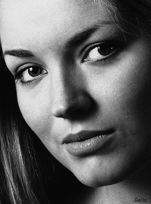 Close | woman, black and white