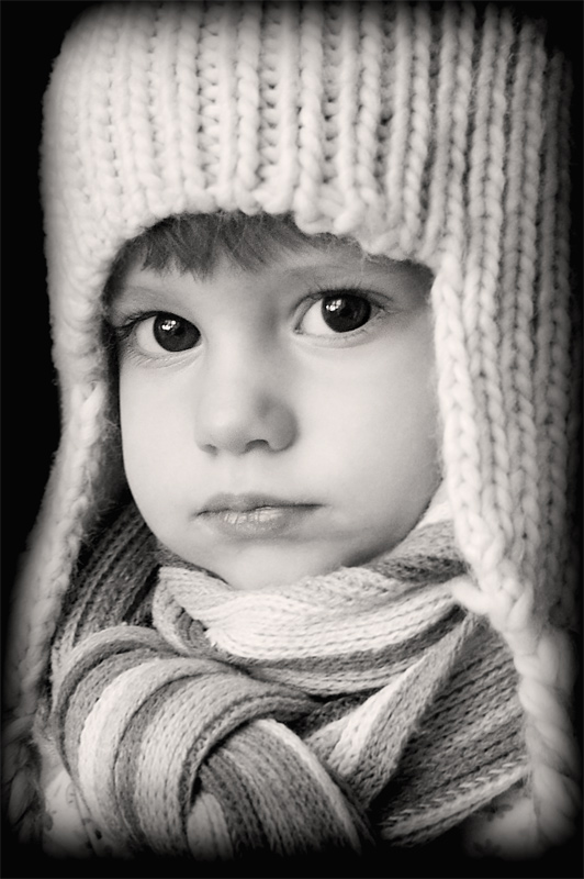 Glance... | black and white, child, hat, scarf