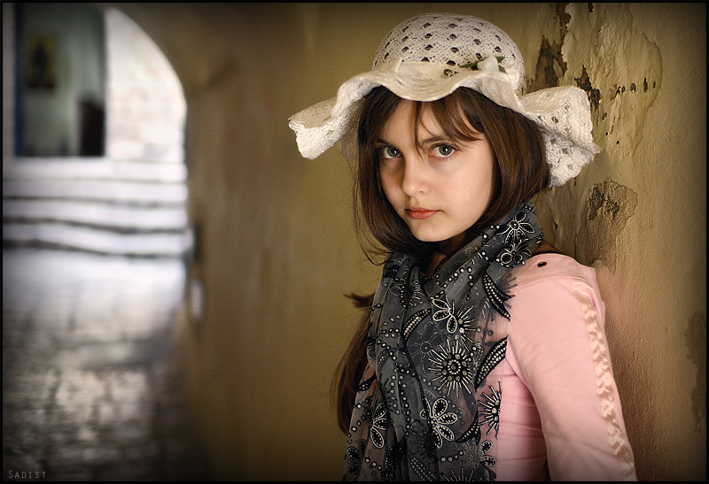 If you go, then go | scarf, woman, hat