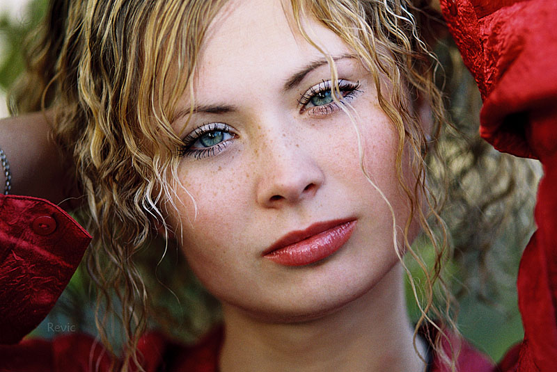 Green-eyed | woman, nature, blonde, curls