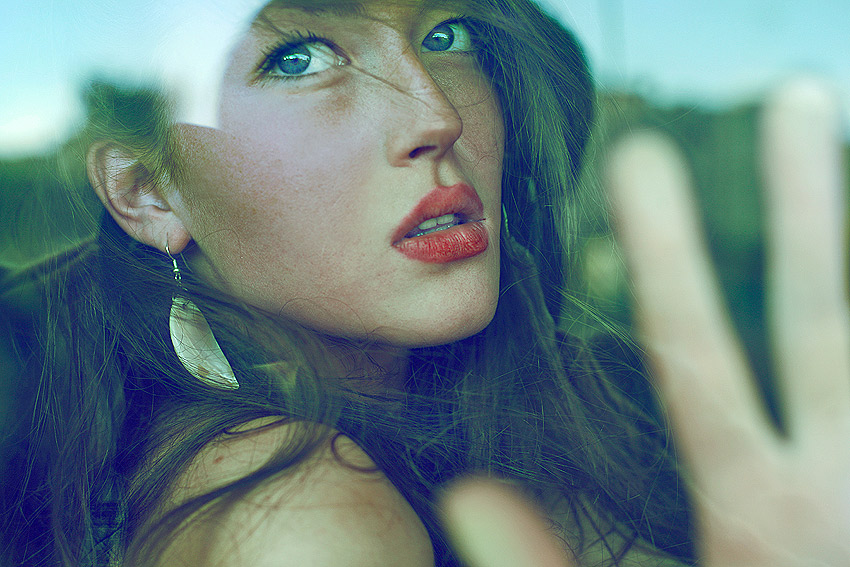 Zaira  | woman, hand, emotion