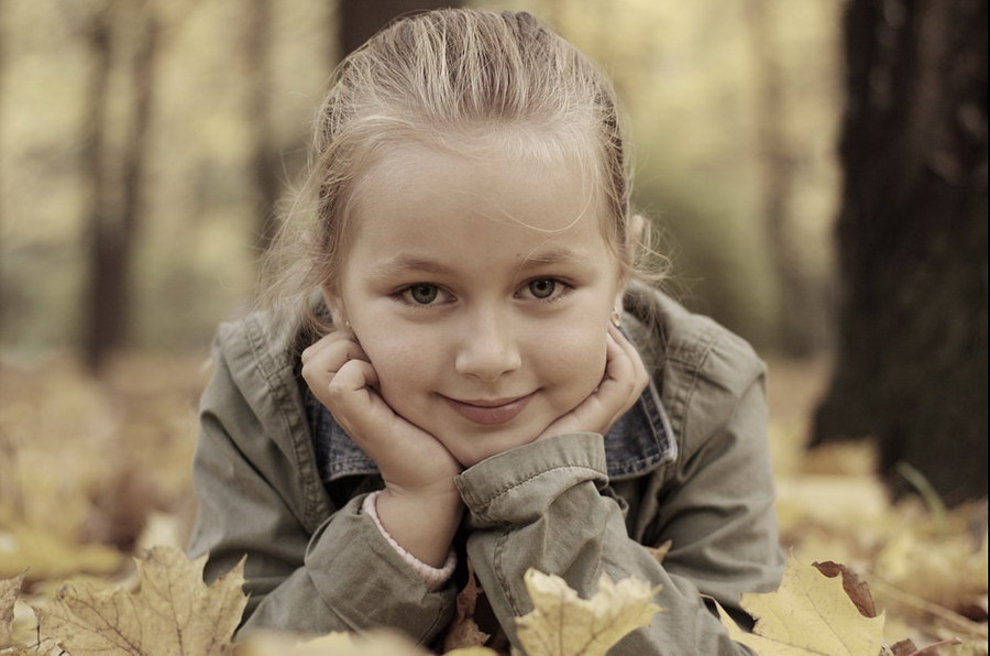 Angelina | blonde, child, nature