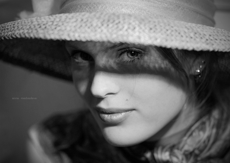 The Hat | black and white, woman, hat