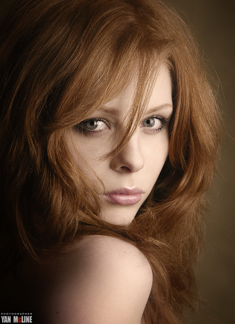 Portrait of Anya | woman, shoulder, redhead