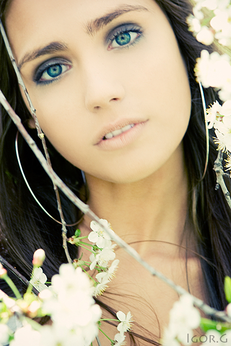 Florescence | woman, nature, flower