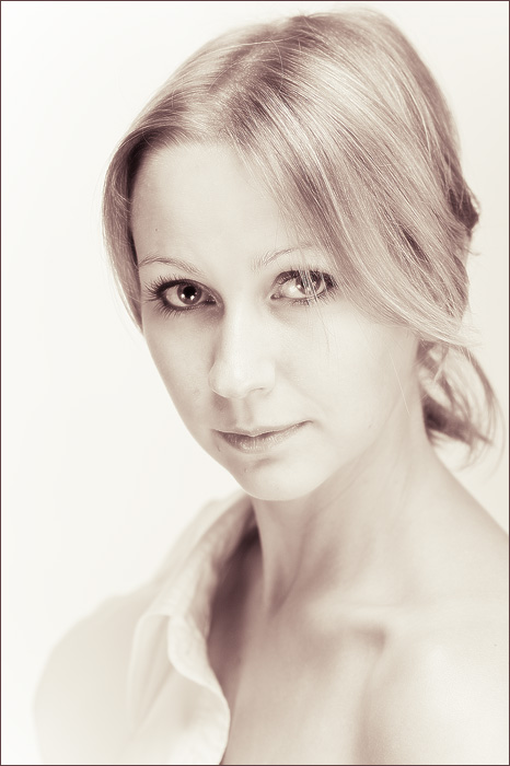 Shirt | woman, blonde, high key, sepia