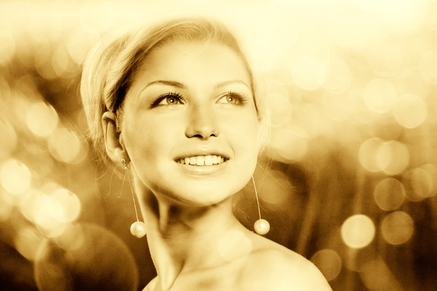 Sunny | woman, blonde, emotion, sepia