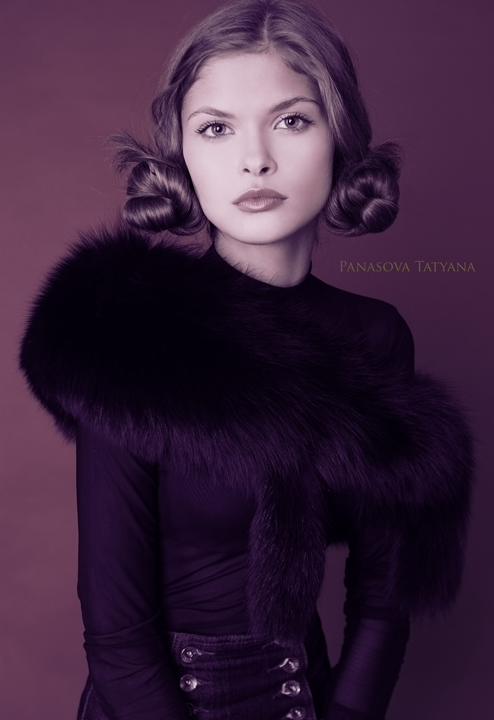 Retro | woman, desaturation, fur