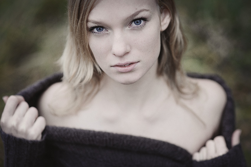 Autumn | woman, nature, blonde, desaturation