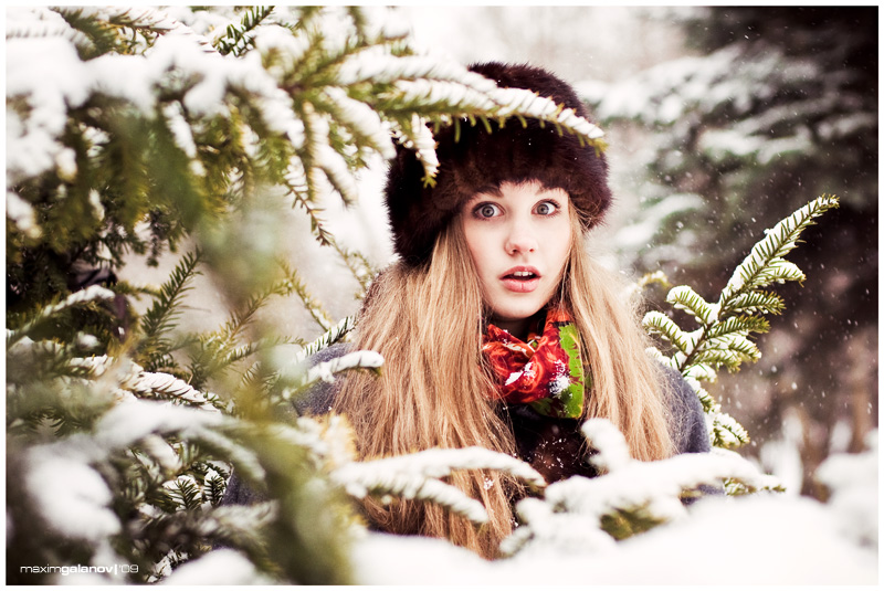 Fur-trees | woman, hat, snow, fur