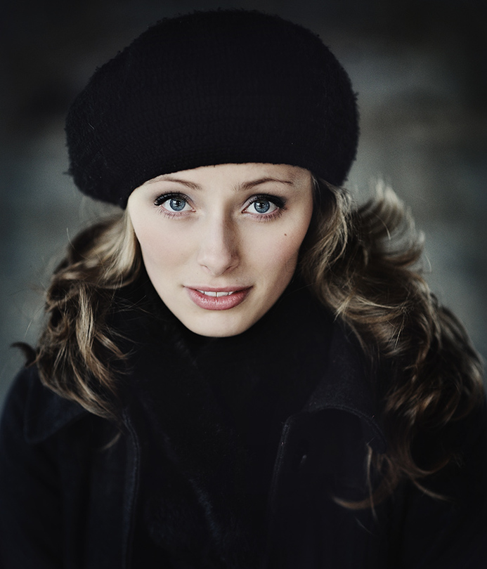 Precious Olga | blue eyes, hat, low key, blonde
