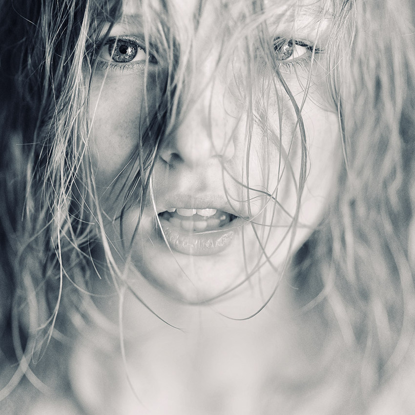 Say my name | desaturation, hair, blur, duotone