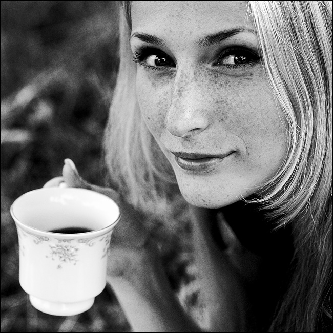 Tea on the Grass | blonde, freckles, black and white