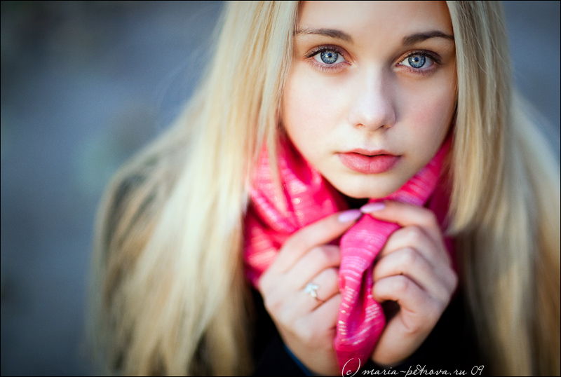 Katarina | blonde, hands, scarf