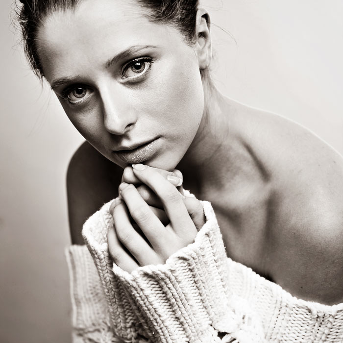 Sweater | close-up, hands, black and white