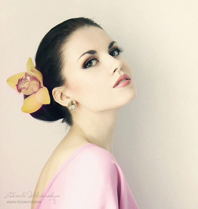 Orchid | brunette, flower