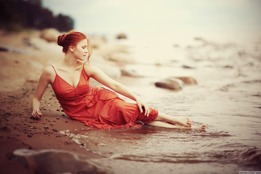 Mermaid | nature, sideview, redhead