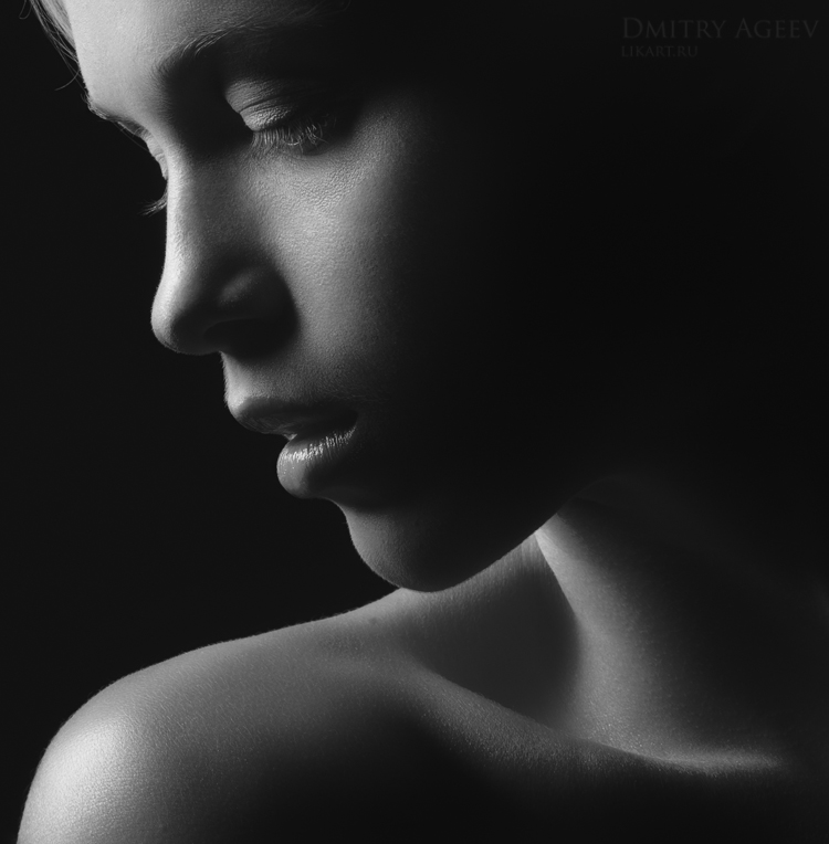 Light | close-up, low key, sideview, black and white