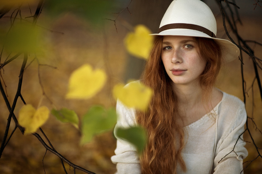 September | nature, redhead, hat