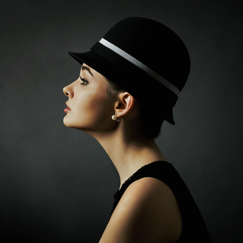 Audrey | sideview, hat