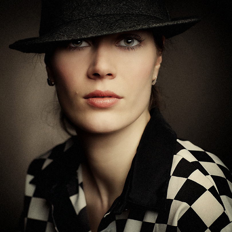 Tweed | close-up, hat