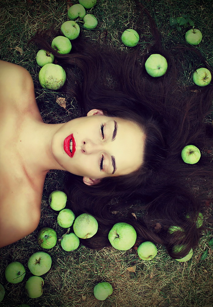 Newton's girl | brunette, hair, nature, apple