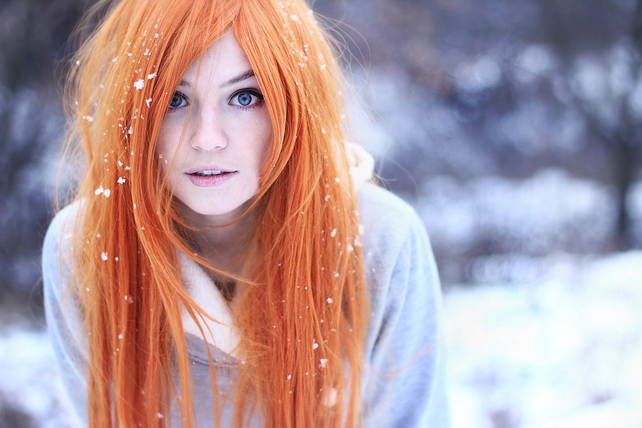 Winter mood | stare, long hair, redhead, snow