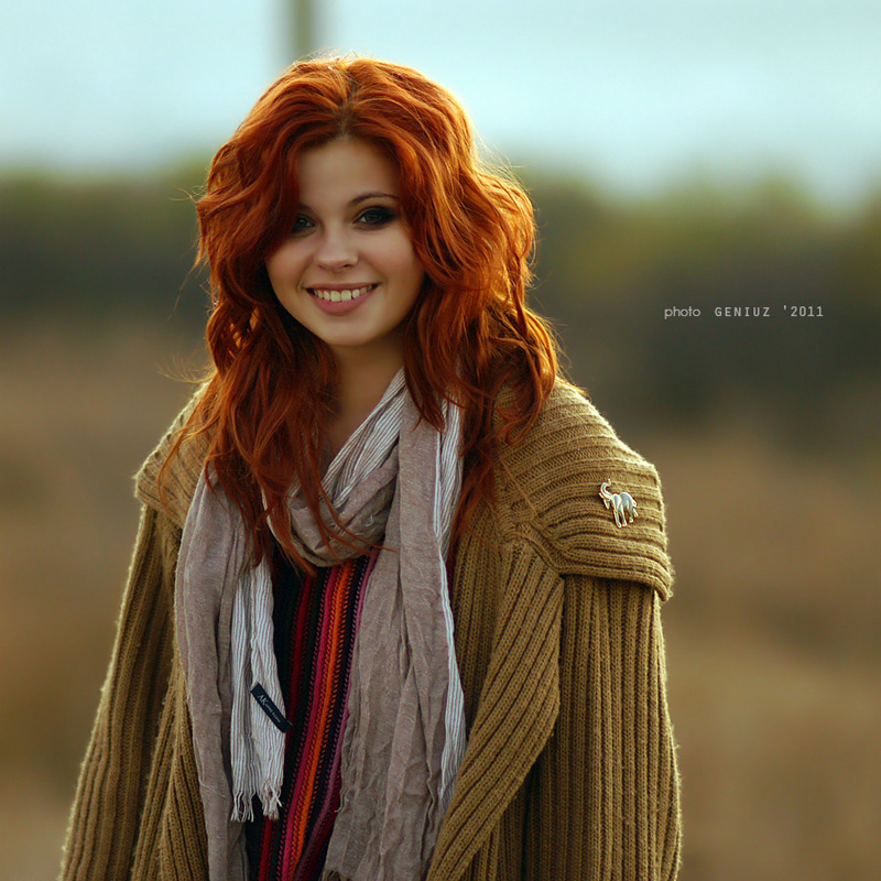 Sunny smile | long hair, redhead