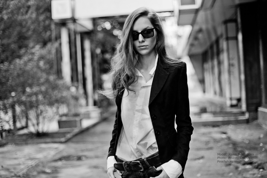 Businesswoman | girl in sunglasses, black & white, black jacket, street