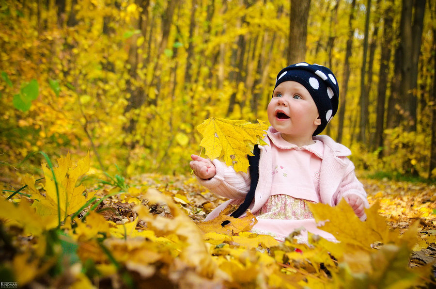 Child in the white spotted kerchief | spotted kerchief, child, fallen leafs, forest