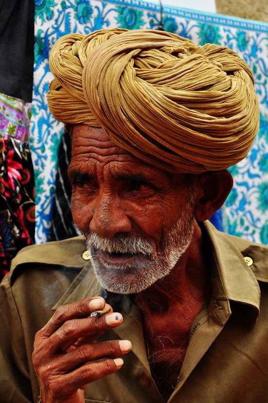 Indian  | Indian, Hondu, turban, silver beard