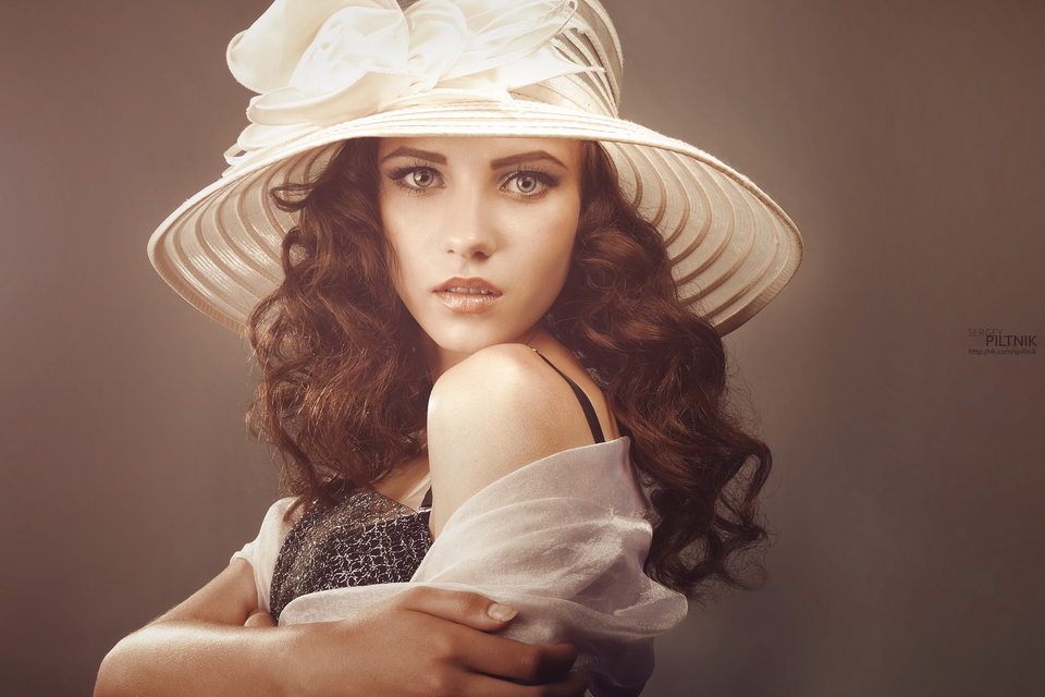 Pretty girl | girl, white hat, green eyes