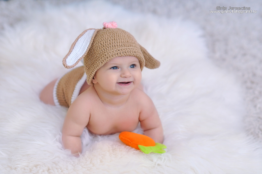 Rabbit-like toddler | rabbit, toddler, toy carrot