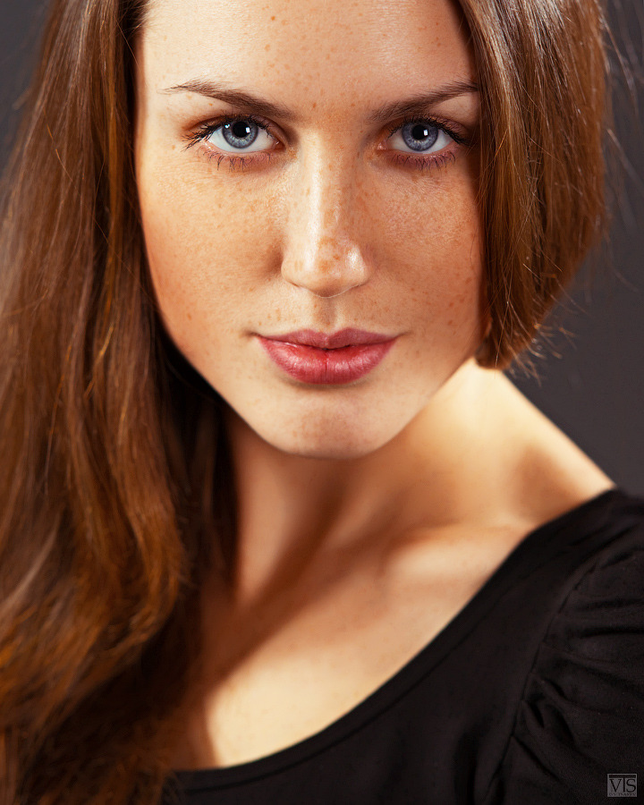 Red-haired pretty girl | portrait, model, girl, full-face portrait, blue eyes, red-haired , natural make-up, freckles, skin, long hair