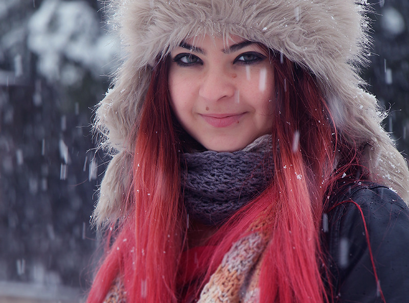 Winter portrait | portarit, close-up, snow flakes, cutie