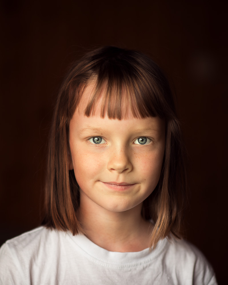 Blue eyed child | blue eyes, child, smile, portrait