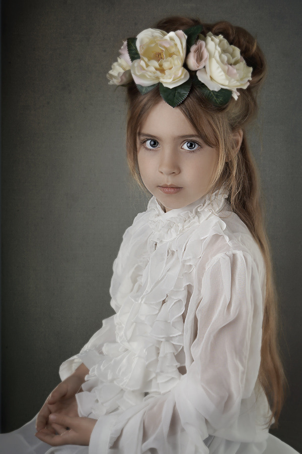 Smart child with the roses in her hair | rose, blong child, blue eyes, smart, slim, white dress