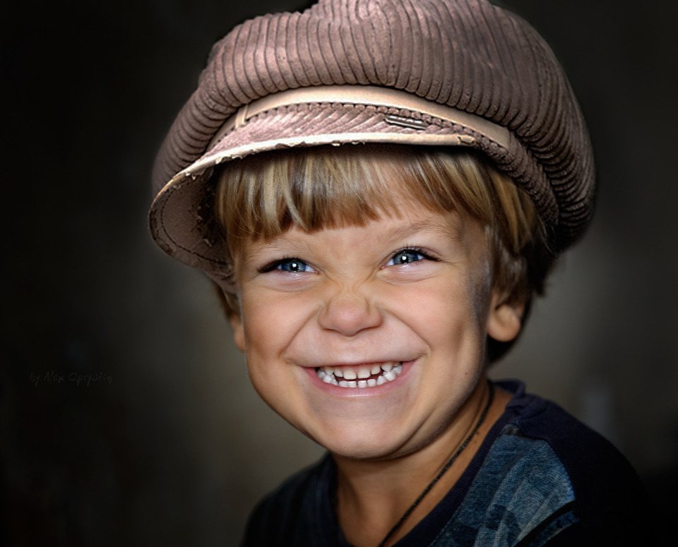 Smile of the little boy | portrait, young model, child, boy, emotionality, blond, smile, cap, teeth, blue eyes