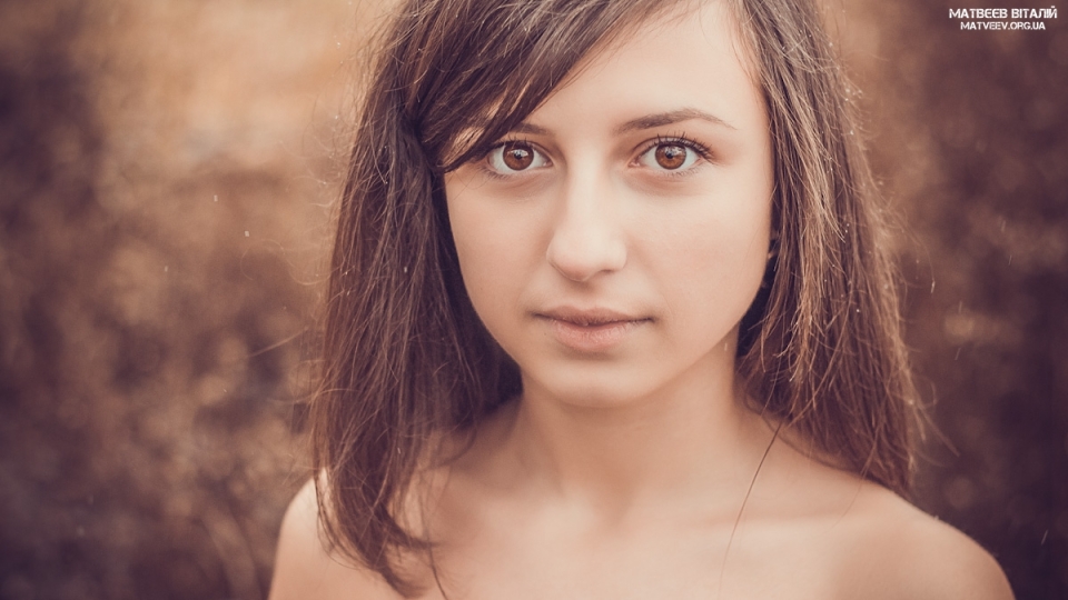 Young girl | portrait photograph, model, girl, young, straight hair , brown, hazel eyes, naked shoulders, face, skin