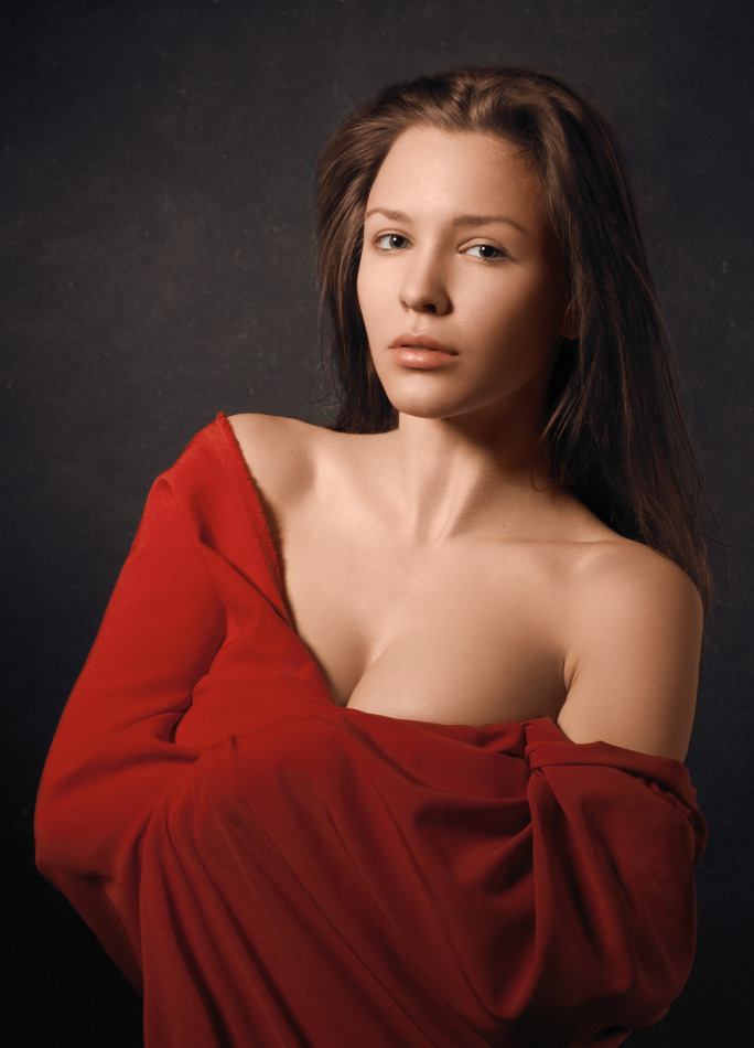 Busty girl in red sweater | busty girl, sweater, photoshoot, redhead