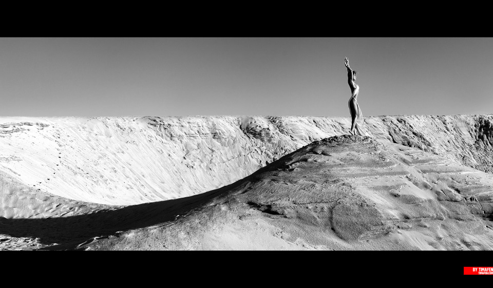 Model in the desert | portrait, model, girl, black-and-white photography , sky, sand, desert, steps, shade, barefoot