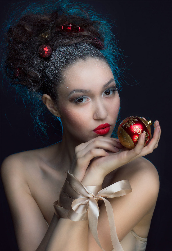 Girl with blue hair | blue hair, new year, red lipstick, toy